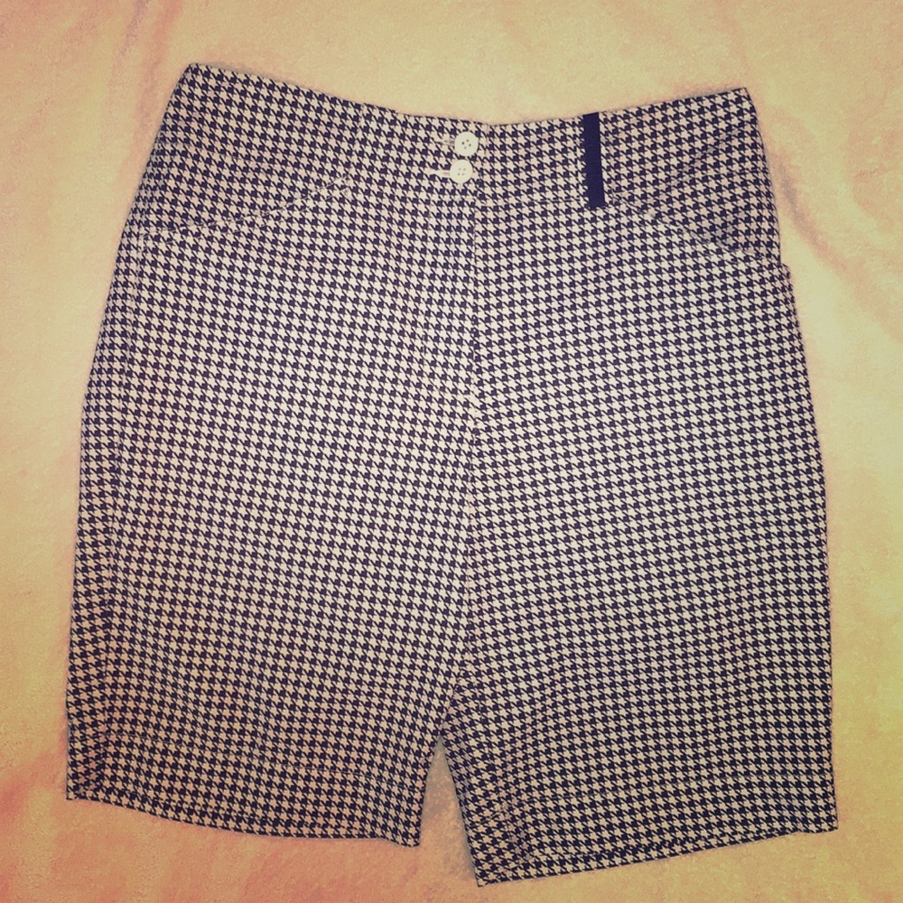 Nike Golf or Athletic Shorts NWOT Size 2